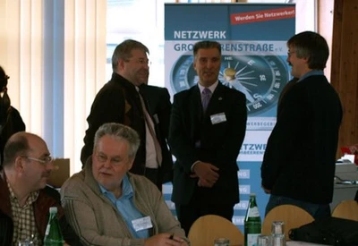 Mitgliederversammlung Netzwerk Großbeerenstraße 2025