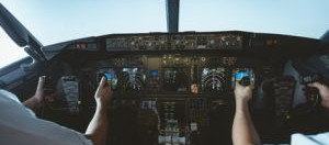 Flugzeug-Cockpit.jpg